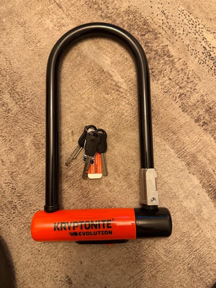 Kryptonite Evolution Series U-Lock 4 x 9" /U-Lock & (3) Keys Only