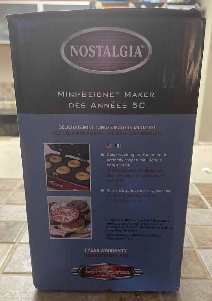 NOSTALGIA '50s-STYLE MINI DONUT MAKER