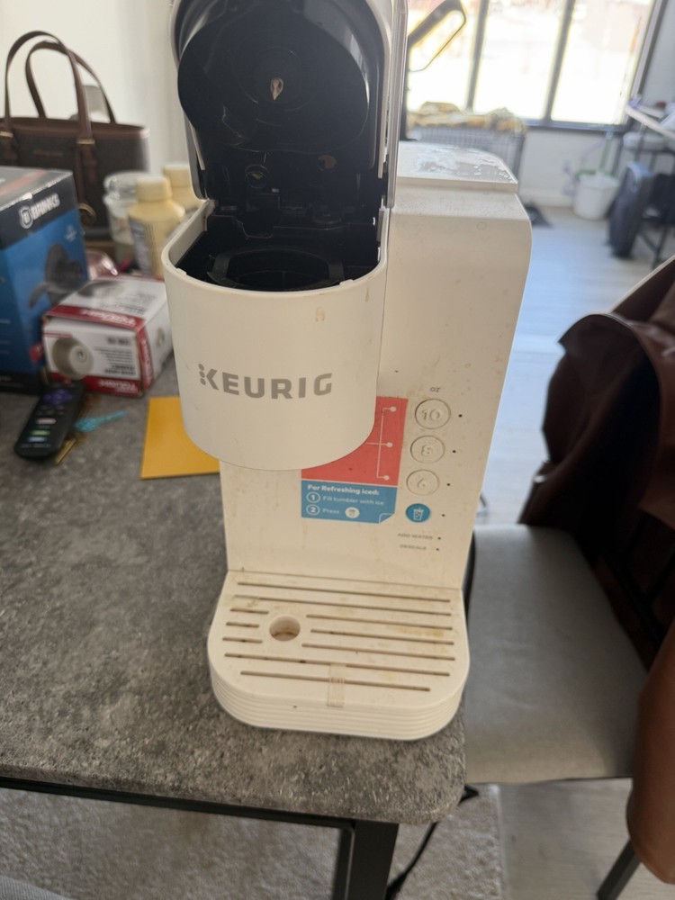 Keurig K-Iced White Pod Coffee Machine K-Cup Compatible Digital Control Panel