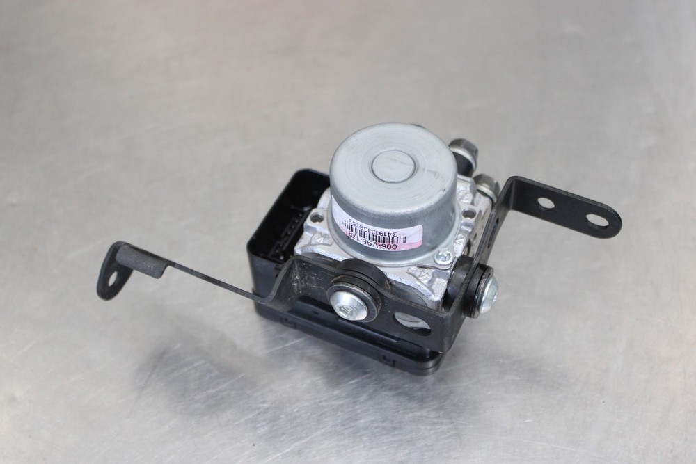 24-26 KAWASAKI Z500 ABS ABS PUMP UNIT MODULE