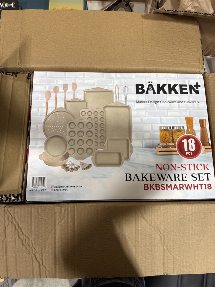 Bakken 18 Pcs Non Stick Bakeware Set