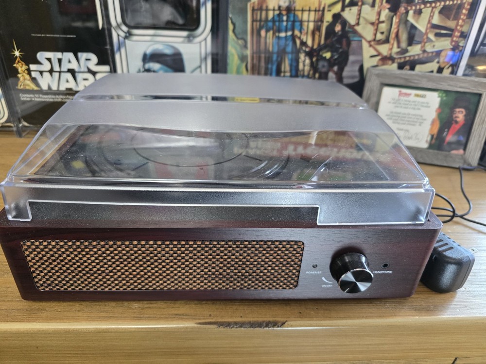 Vinyl Record Player Turntable with Built-in Bluetooth Receiver & 2 Stereo TESTED
