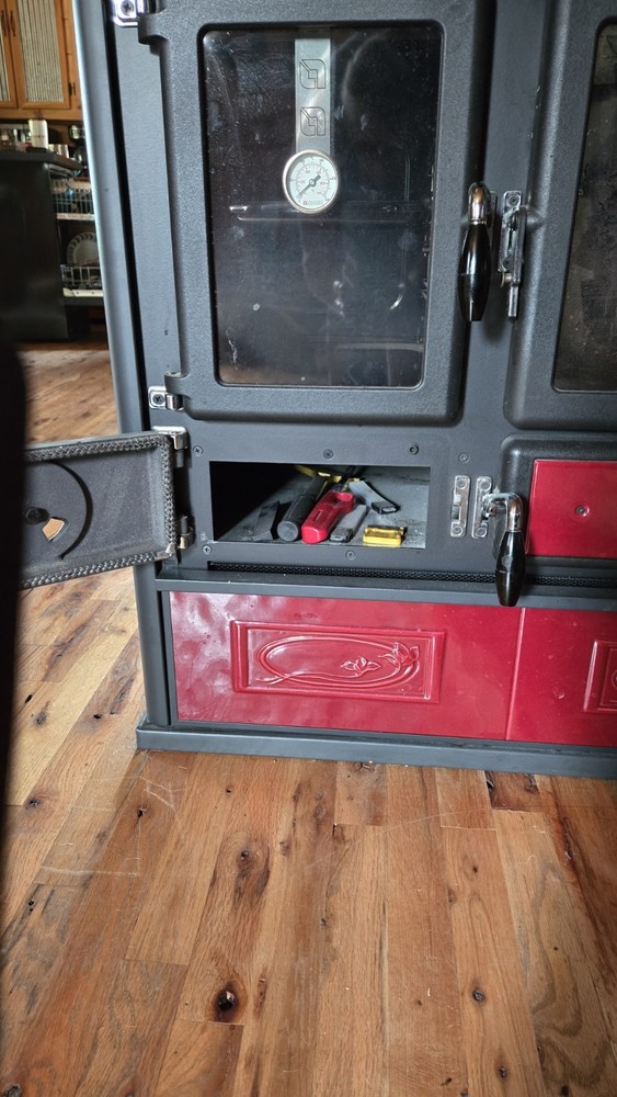 La Nodica Rosa Reverse wood stove