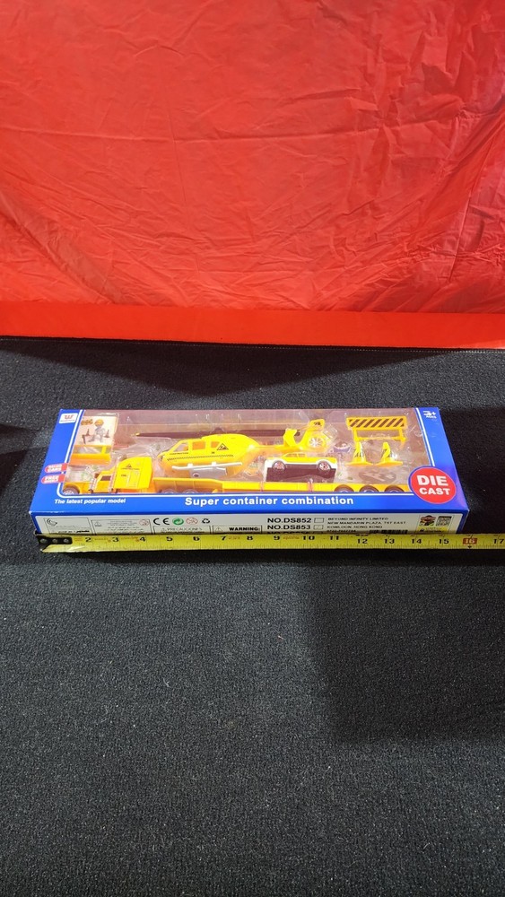 Beyond Infinity Limited Diecast Yellow Construction Vehicle Combination Set