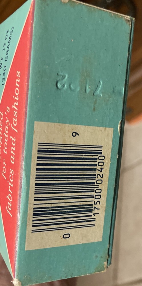 Vintage 1974 Faultless Starch Blued & Perfumed Open Box Partial