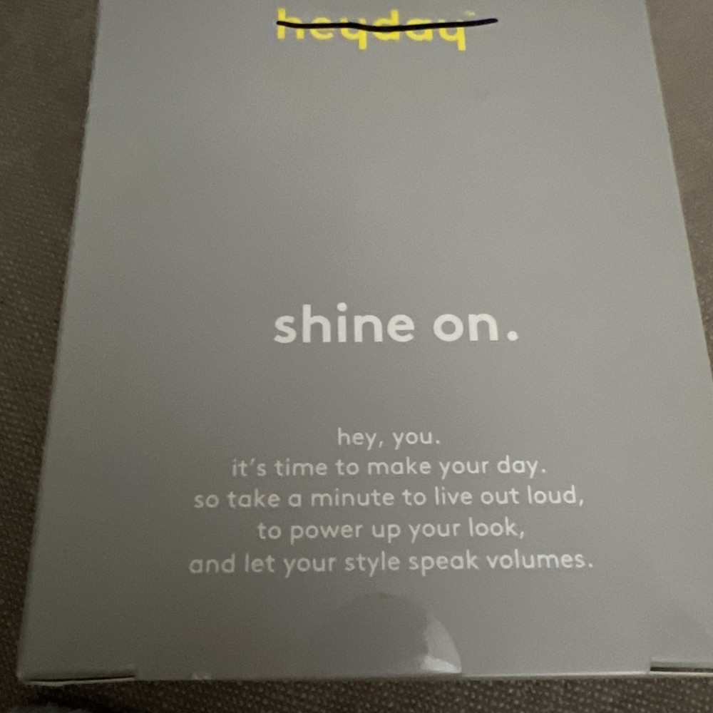 Hey Day Selfie Light