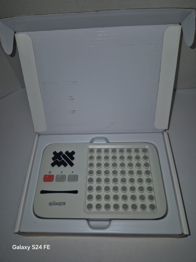 GiiKER Super Blocks Puzzle Game, Electronic Brain Game for Kids (Open Box)