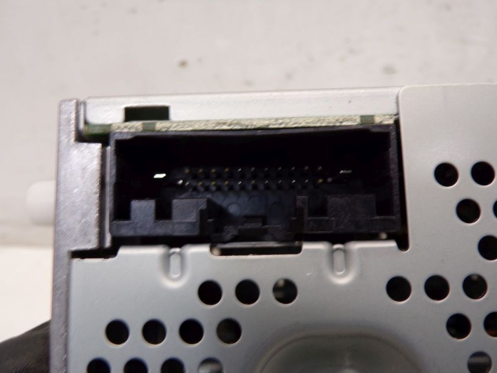 Radio/CD-Change Combination Not Present! Suitable for Ford Mondeo V Ba7