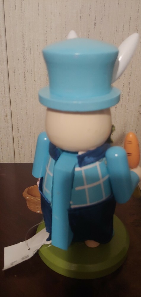 Rabbit Wooden Nutcracker Easter Bunny Boy Carrots 🐰