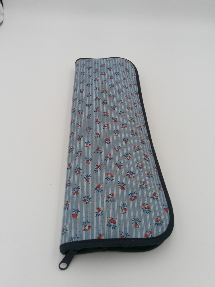 Boye Knitting Needles Set With Case And Accessories