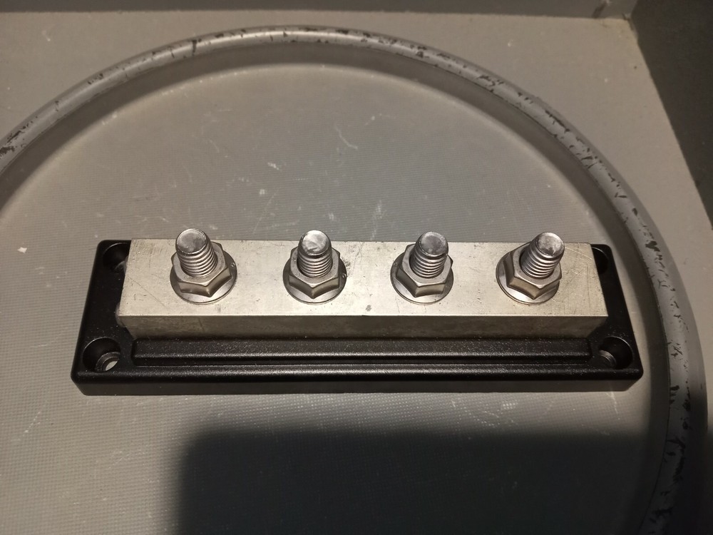 BEP 4 Stud Heavy Duty Fuse Holder