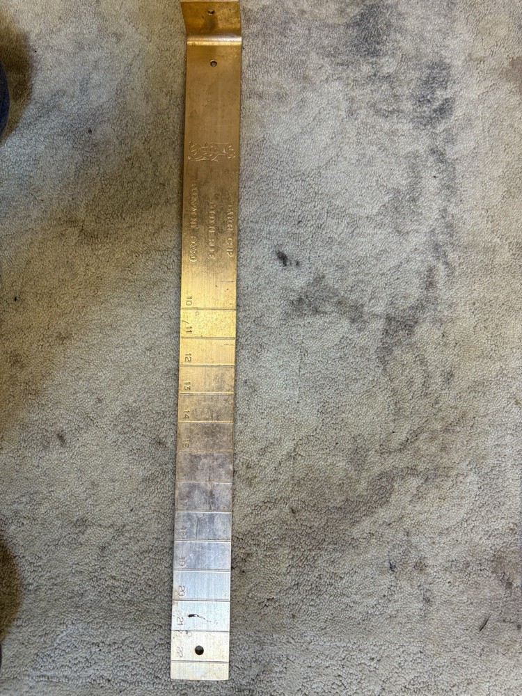 Gator Grip Golden Rule 22”