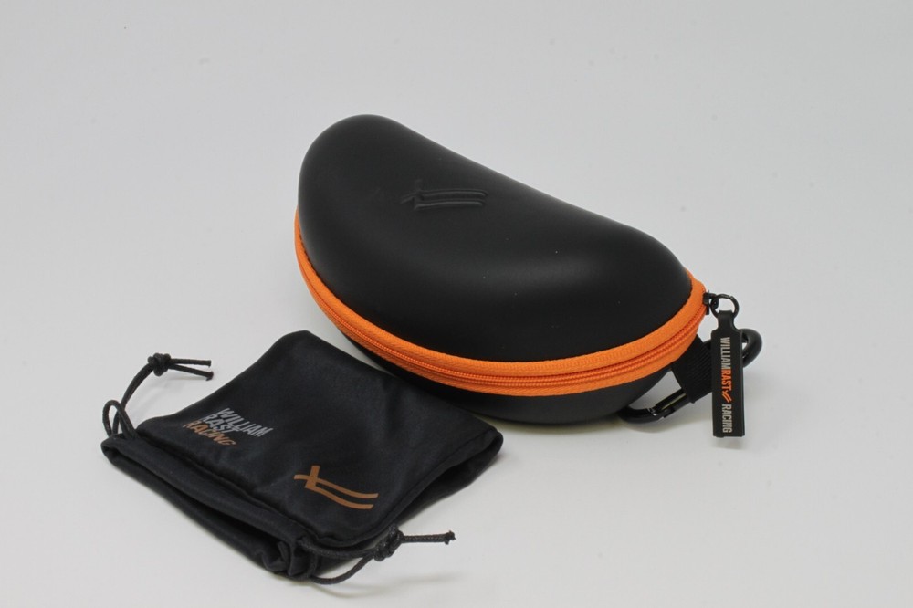 William Rast Sunglass Black Zip Case with Cloth Pouch NEW
