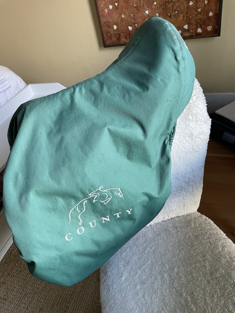 English Saddle - County Solution - 17 M SR - 2017 - Forward Flap - Jumper