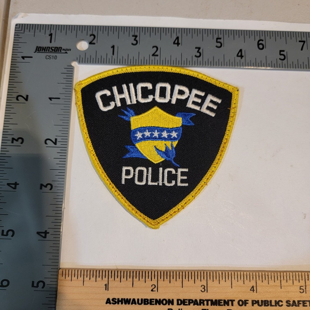 Bin1 b9 patch police Massachusetts Chicopee Used
