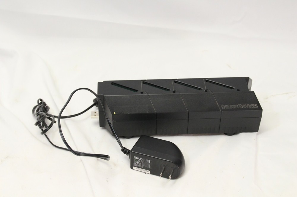 Delkin Devices Image Router USB 2.0 CF Card Four-Slot Reader DDREADER 40