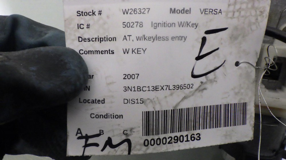 07 NISSAN VERSA Ignition W/Key