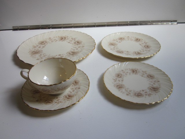 VINTAGE Lenox Coquette Pattern G-512 /5 PIECE PLACE SETTING Set