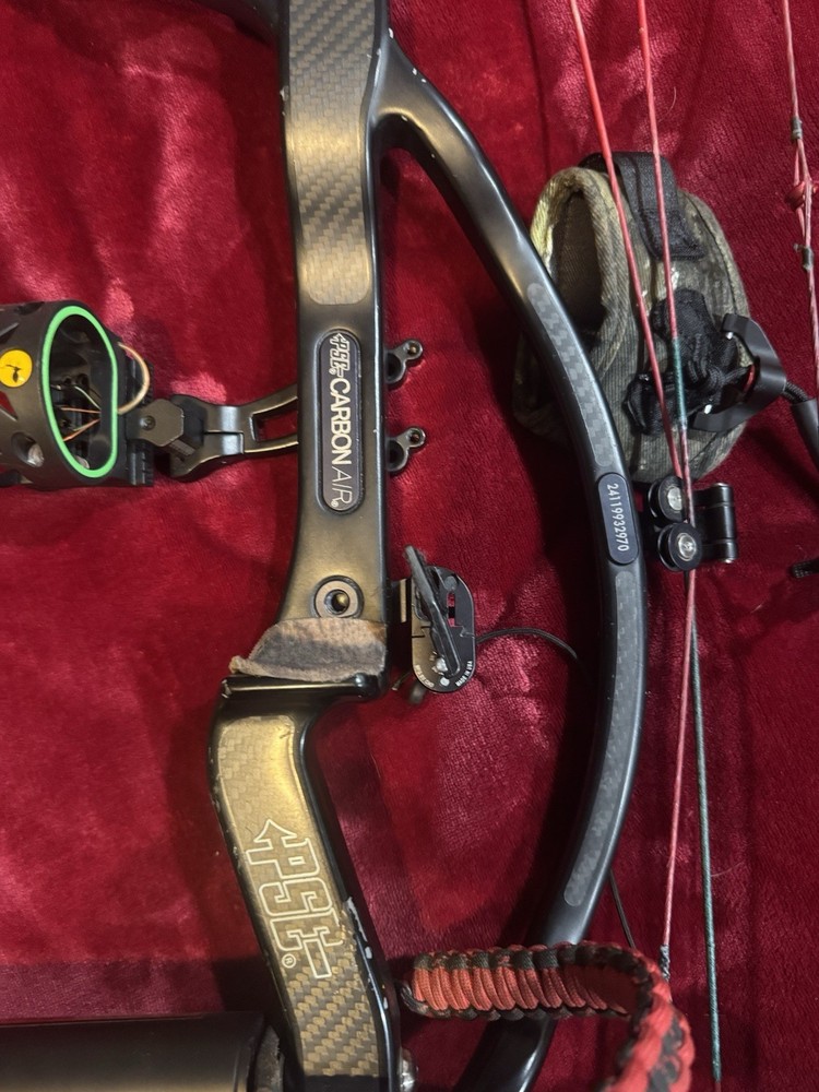 PSE Carbon Air EC Compound Bow 60 LBS