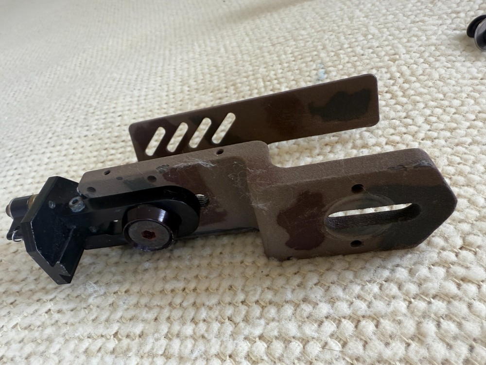 Vintage Dual Slab Archery Overdraw Rest