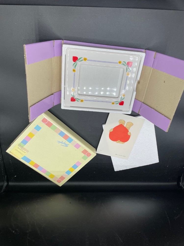 Vintage Terragrafics Corner Hearts Send through Mail Frame 6" x 5"