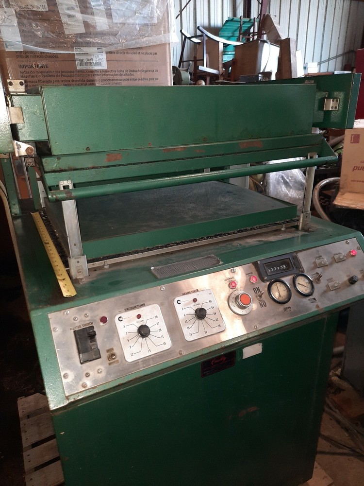 Quality Vacuum Forming Machine LA