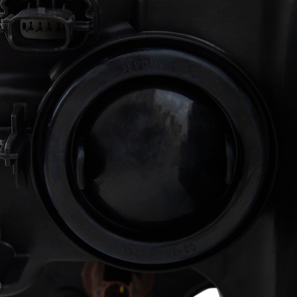 For 2015-2017 Ford Expedition Halogen Headlight w/Bulb Reflector Left+Right Pair