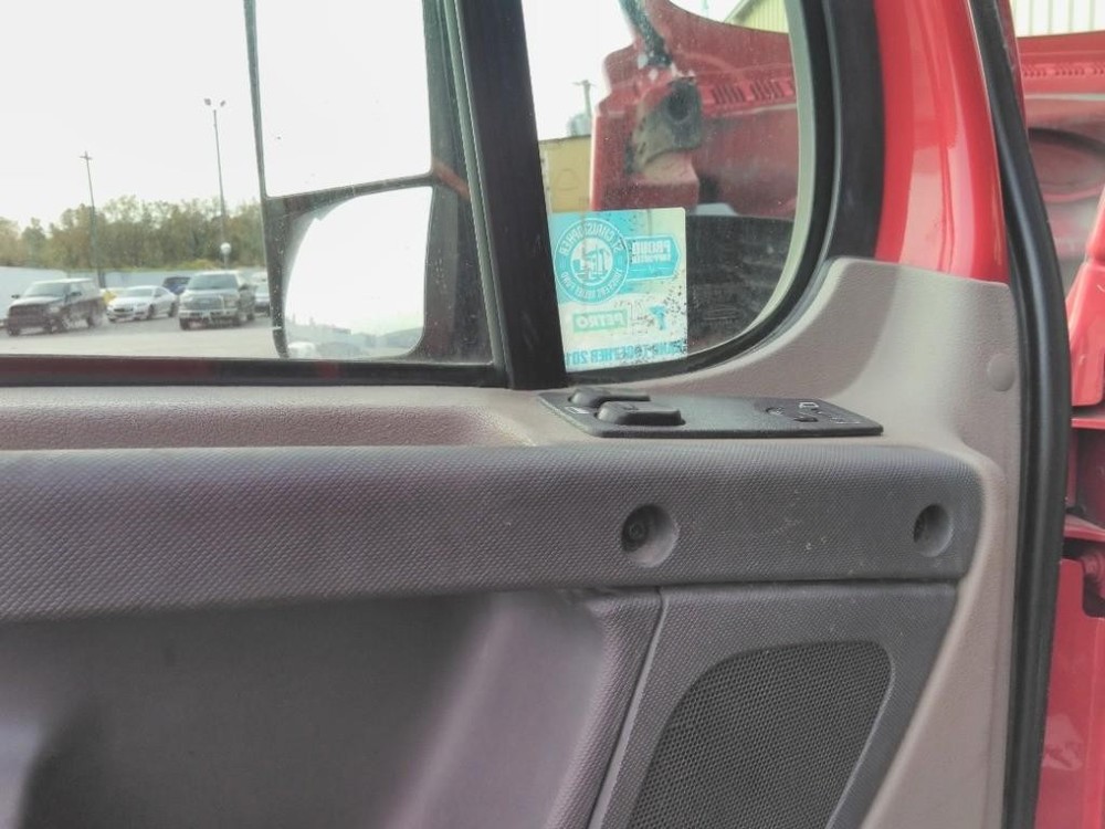 For 2013 FREIGHTLINER CASCADIA 113-125 DOOR ASSEMBLY Left , OH