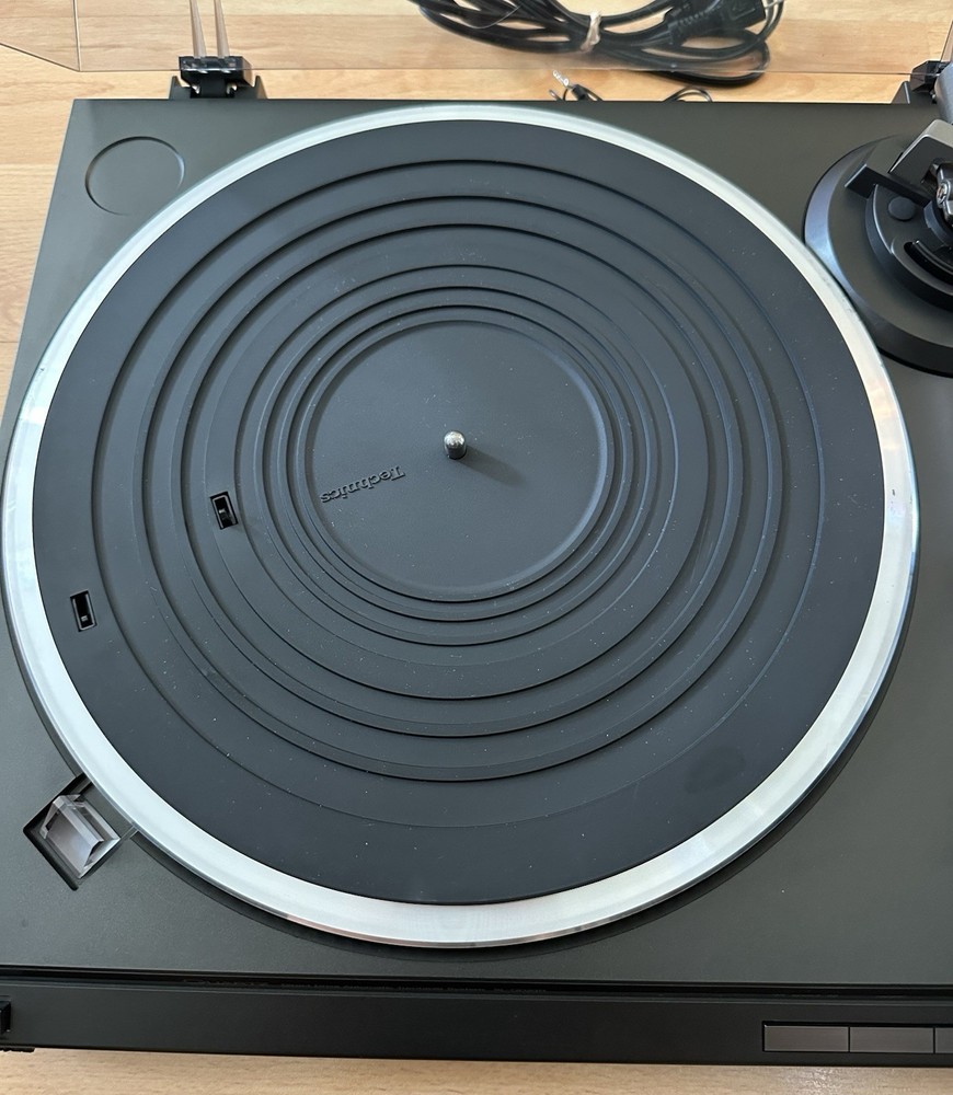 Technics SL-QD33 Fully Automatic Quartz Direct Drive Turntable Serviced Recapped