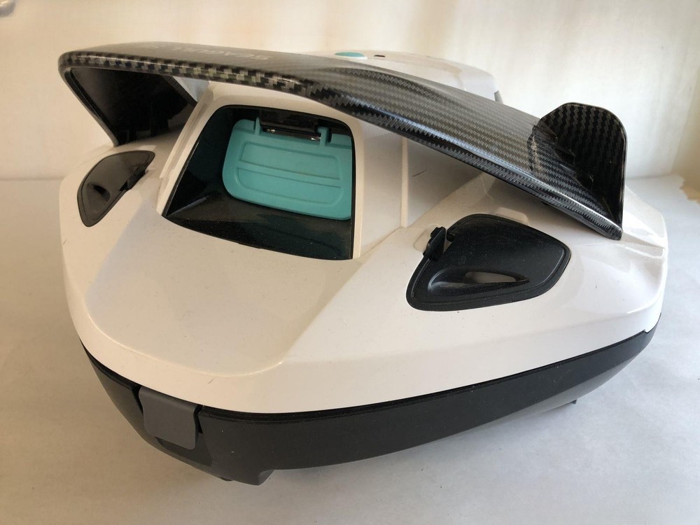Aiper Seagull SE Cordless Robotic Pool Cleaner – Powers On – Untested – As-Is