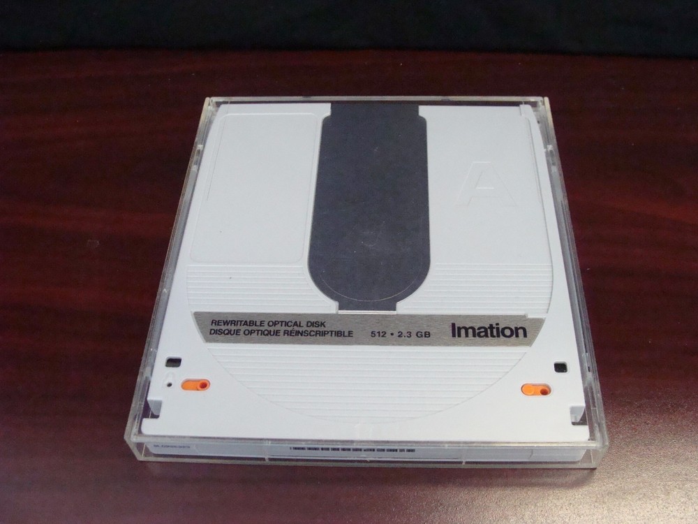 Imation 46618 QTY 1 USED R/W 2.3 GB 512 byte/sector in Plastic Shell