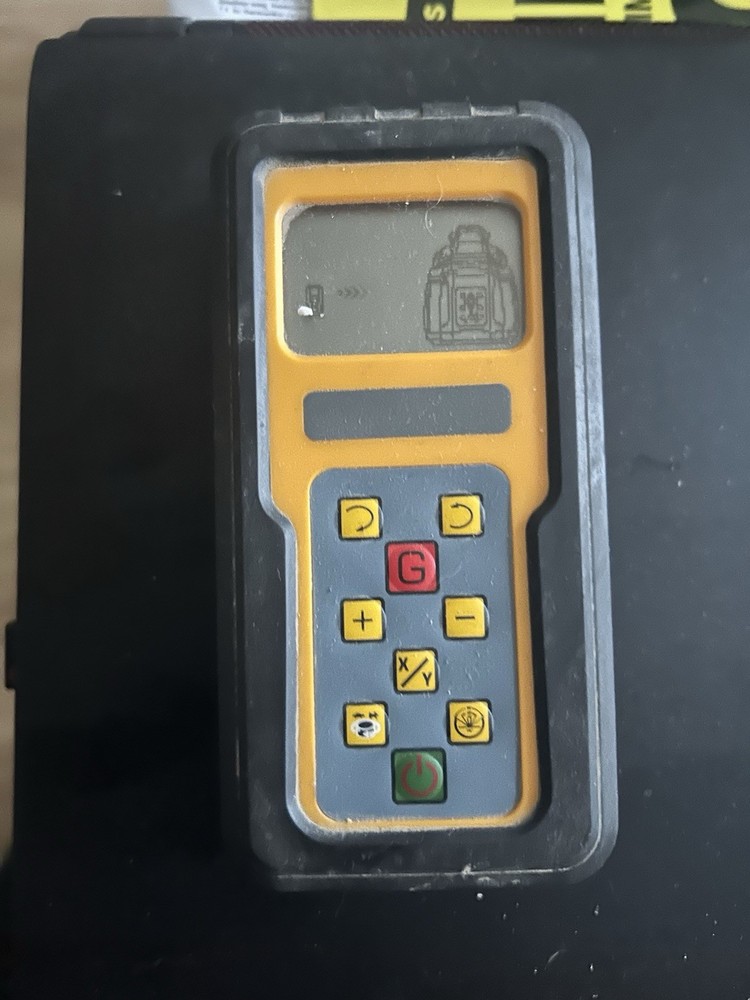 laser presentation remote Controller 1)pipe Laser Leica!!  (2) Remote Controls R