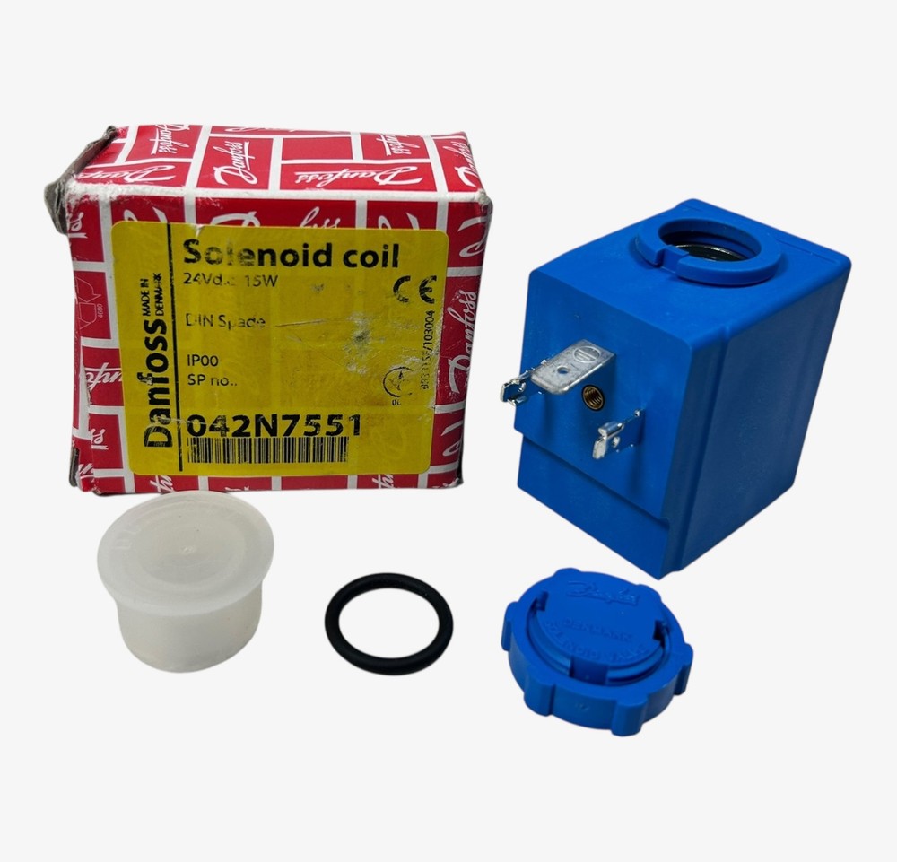 Danfoss 032U7175, EV220B Solenoid Valve w/ Solenoid Coil, OEM