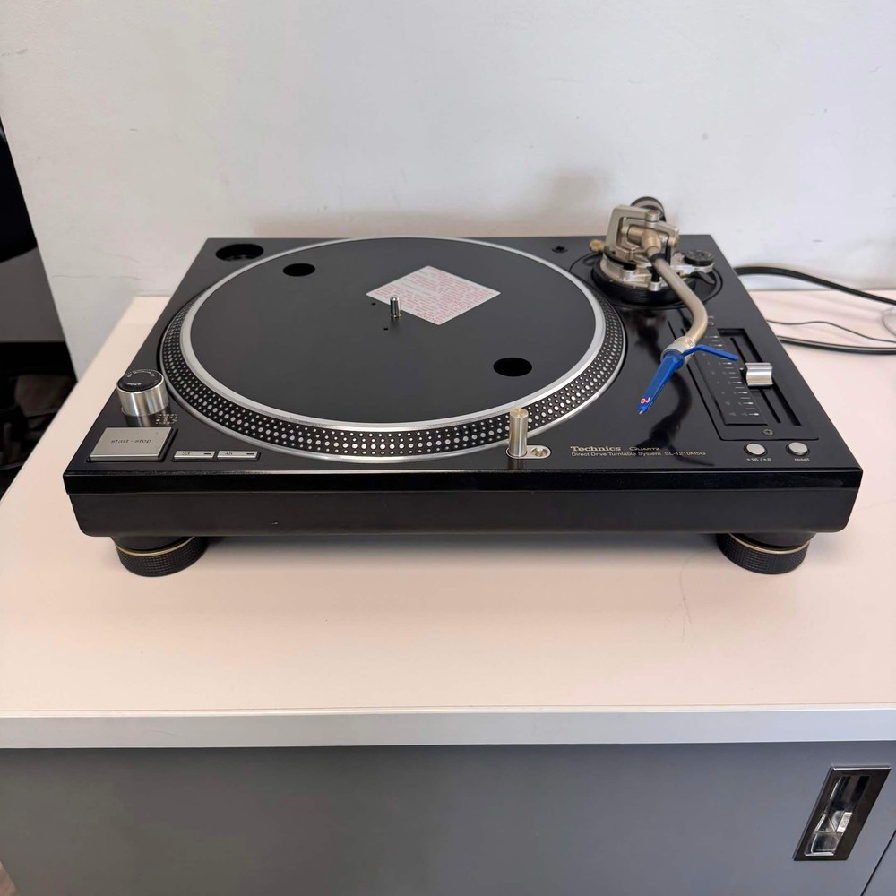 Technics Direct Drive Quartz Turntable SL-1210MSG