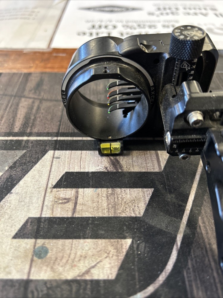 Used Right Handed Axcel 4 Pin Adjustable Sight