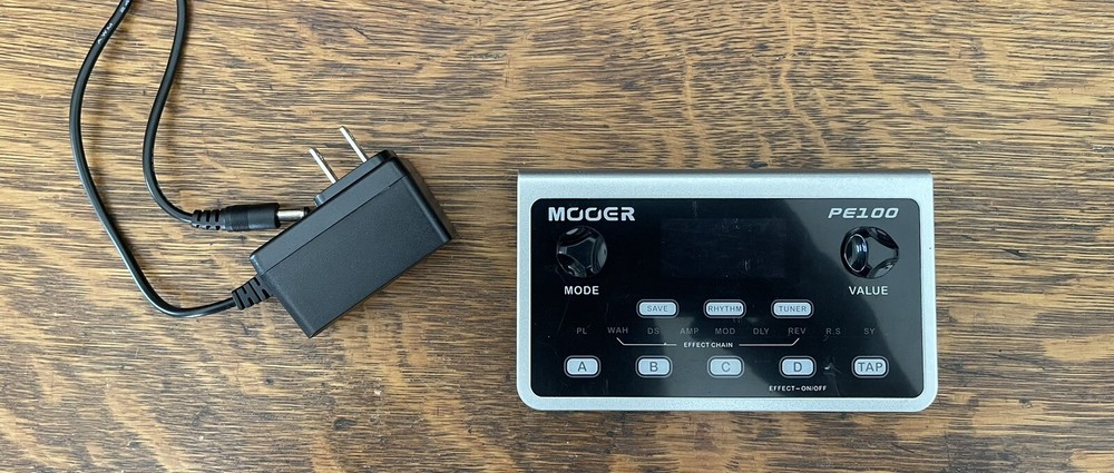 MOOER PE100 Multi-effects Processor Guitar Effect Pedal 40 Drum Patterns L5N4