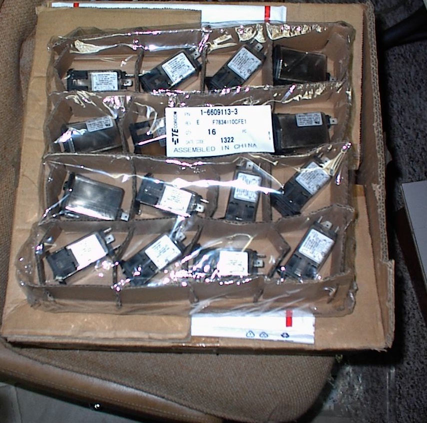 NEW CORCOM 10CFE1 EMI Filter AC Power Entry Module 10A