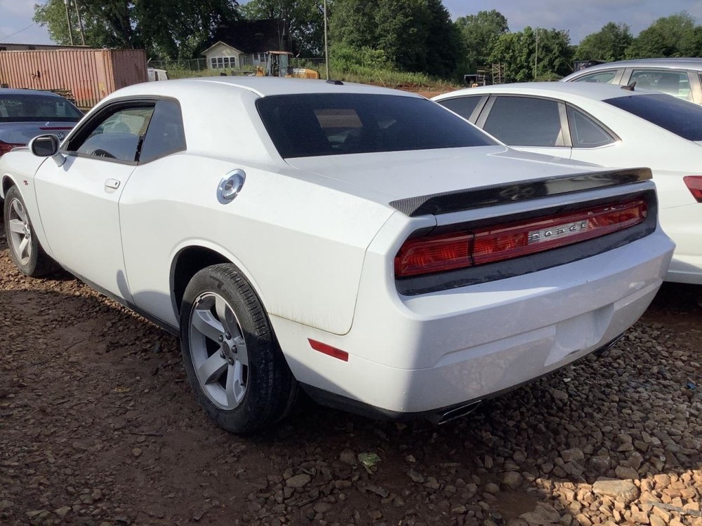 Console Front Floor Fits 11-14 CHALLENGER 4689452