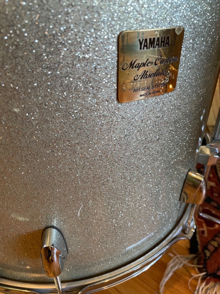 Yamaha Maple Custom Absolute Silver Sparkle Kit