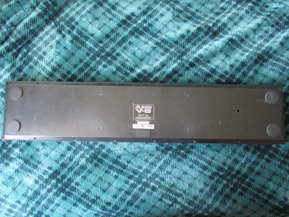 ALESIS 49-Key USB MIDI Keyboard Controller (V49MKII)