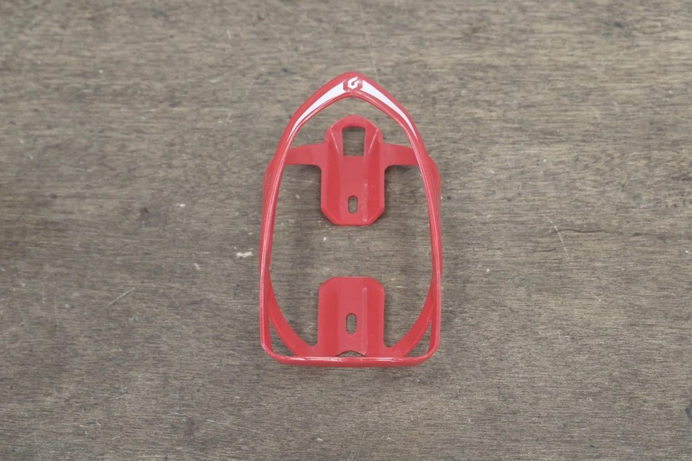 (1) Blackburn Slick Water Bottle Cage 24g