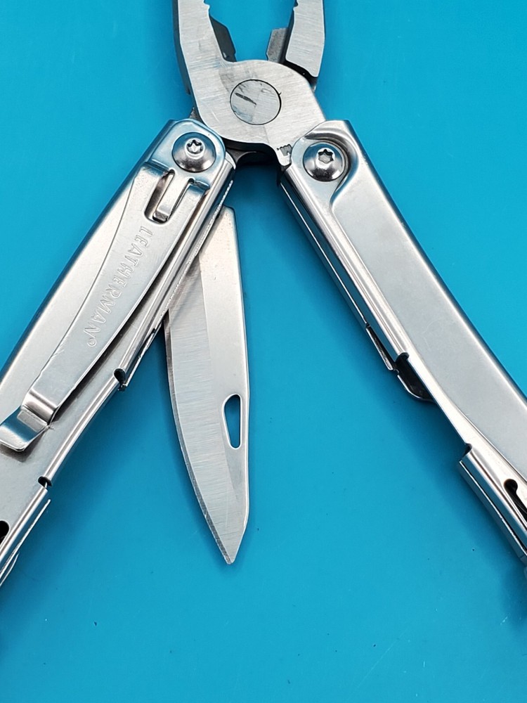 Leatherman Rev 3.8" Multi-Tool, Stainless!