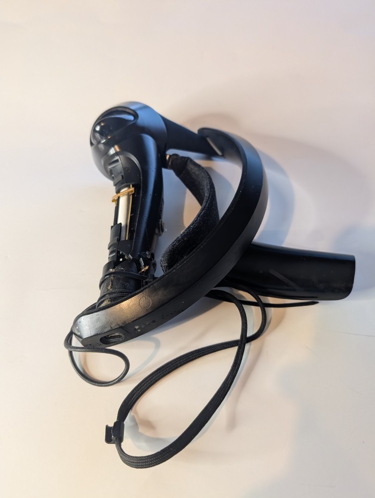 Valve Index VR Controller Knuckles Left ONLY - For Parts - Read Description!