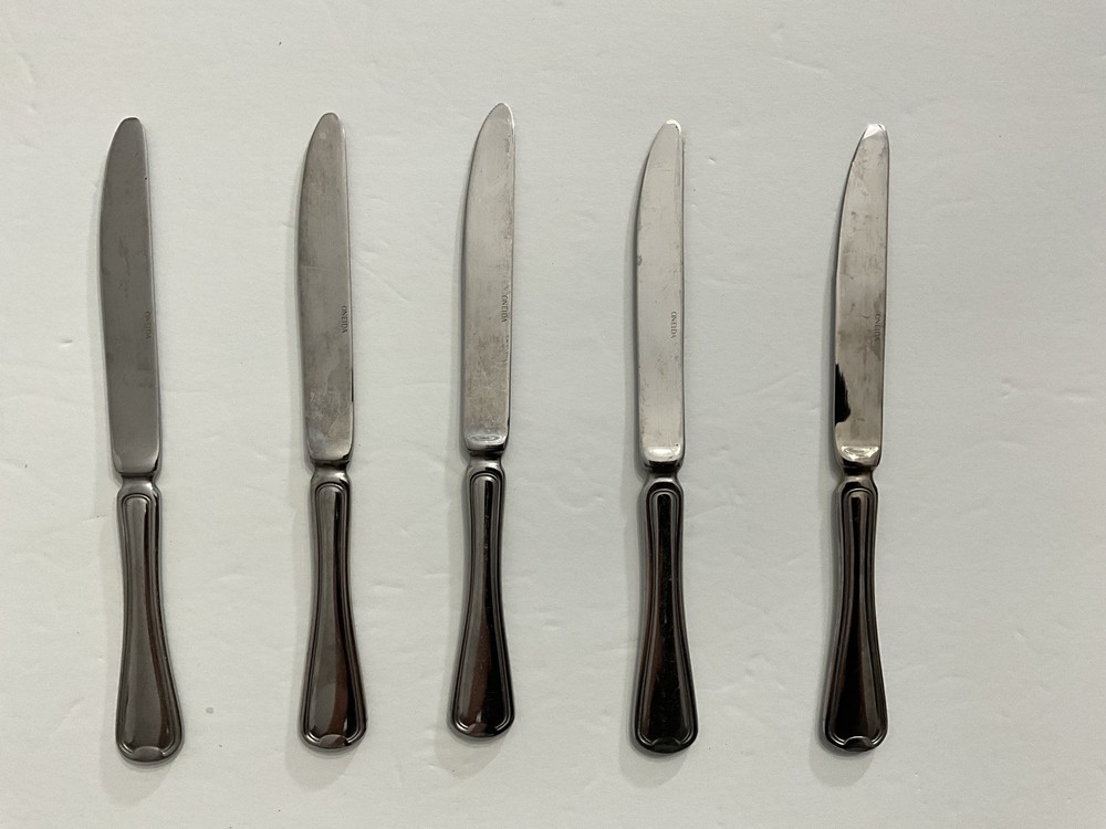 Lot 5 Oneida Dinner Knife-Used