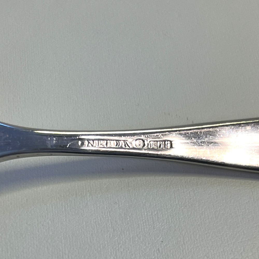Oneida 18/10 Stafford Mirror Glossy Plain Flatware - Selection