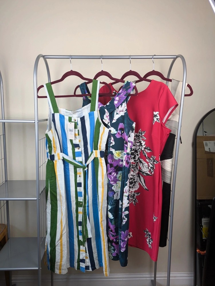 Beautiful size 16 bundle 4 items (1)