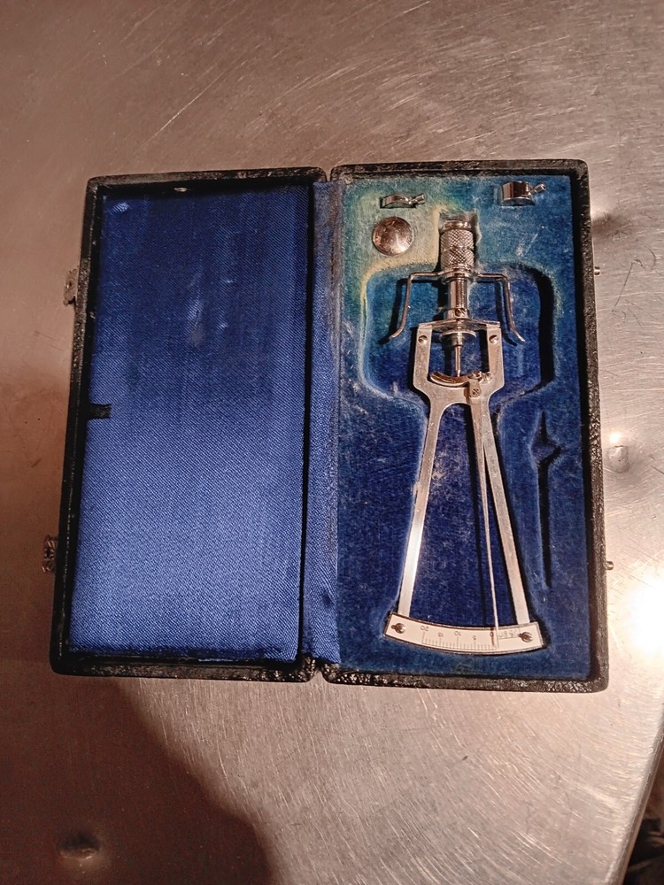 vintage tonometer