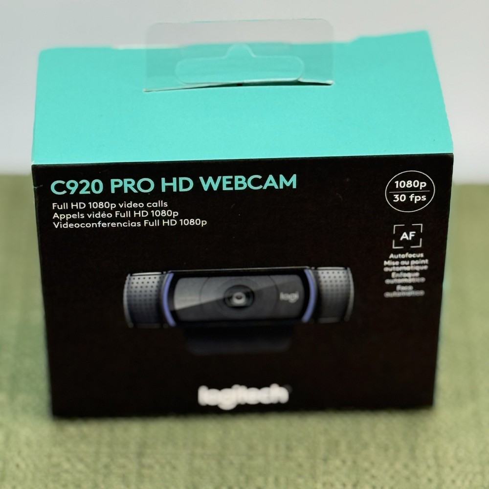 Logitech C920 Pro HD Webcam - Black