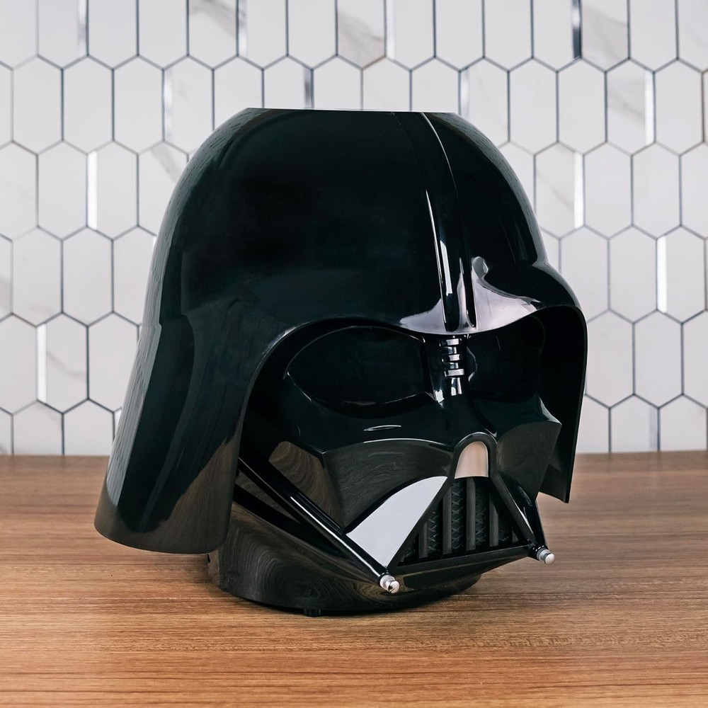 Helmet Popcorn Maker - Movie Night Essential