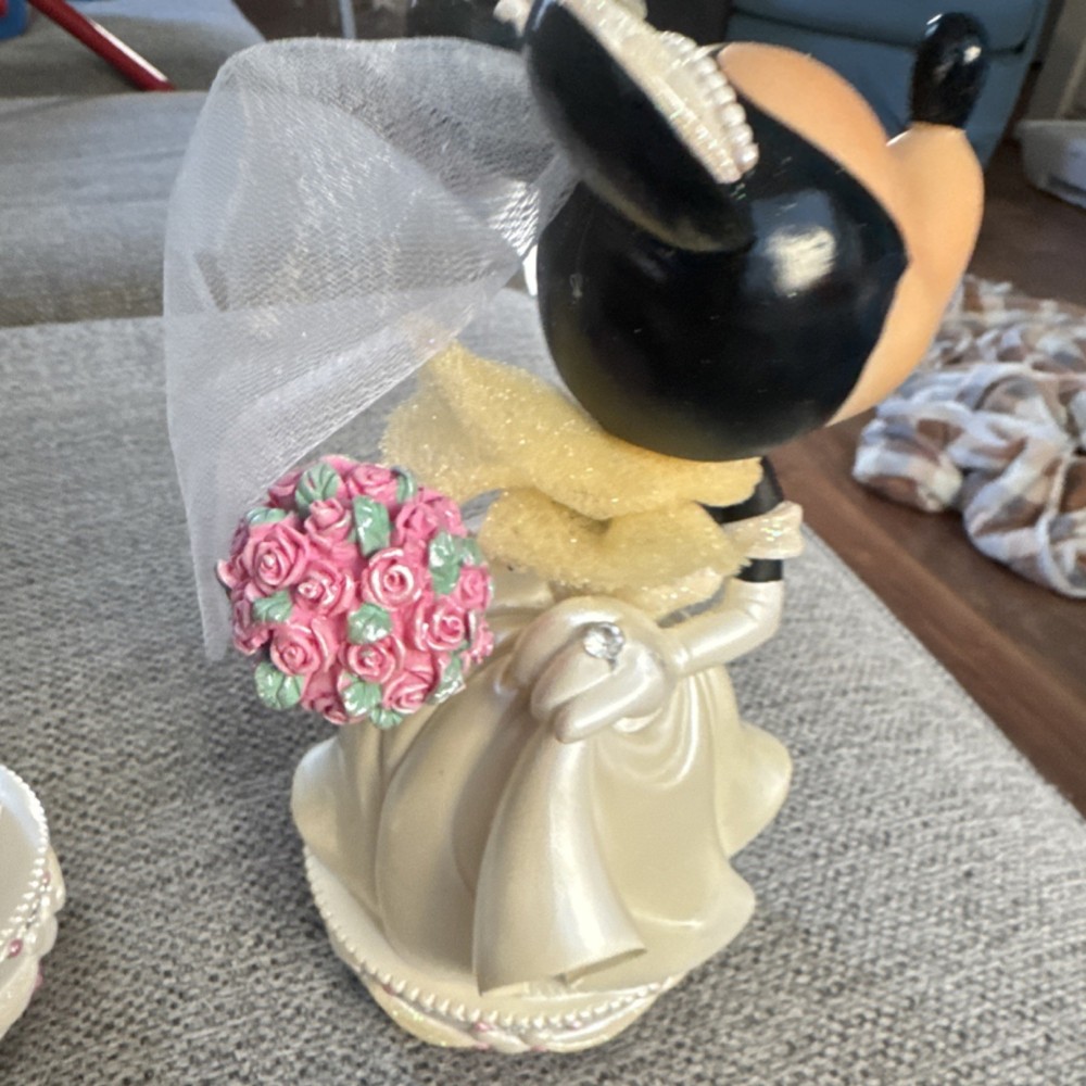 Disney Parks Mickey Mouse & Minnie Mouse Wedding Figurines